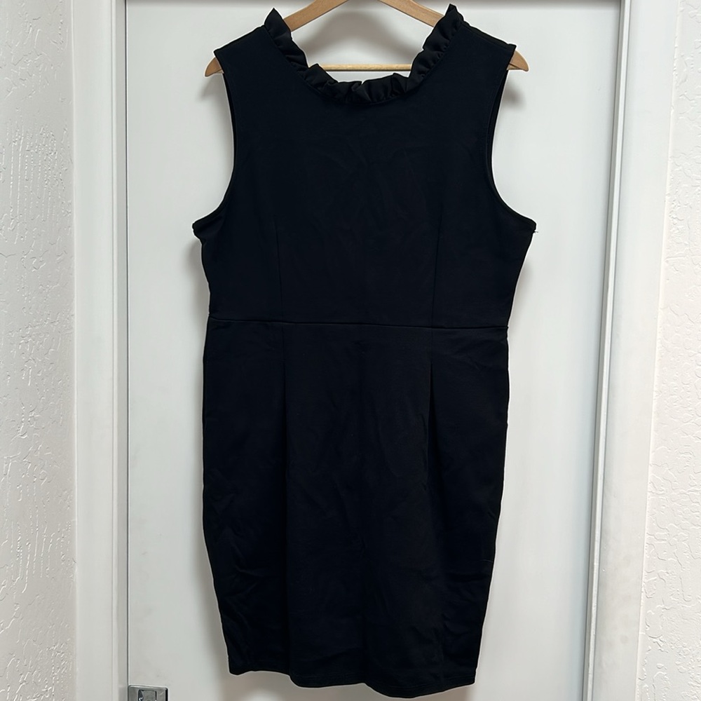 NWOT The Vanity Room Black Ruffle Neck Pleated Sleeveless Mini Dress LBD Size XL